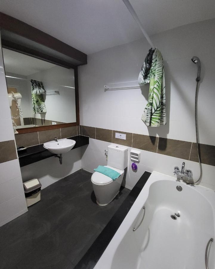 Chana Hotel Phuket Exterior photo