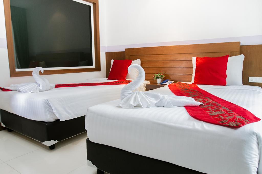 Chana Hotel Phuket Exterior photo
